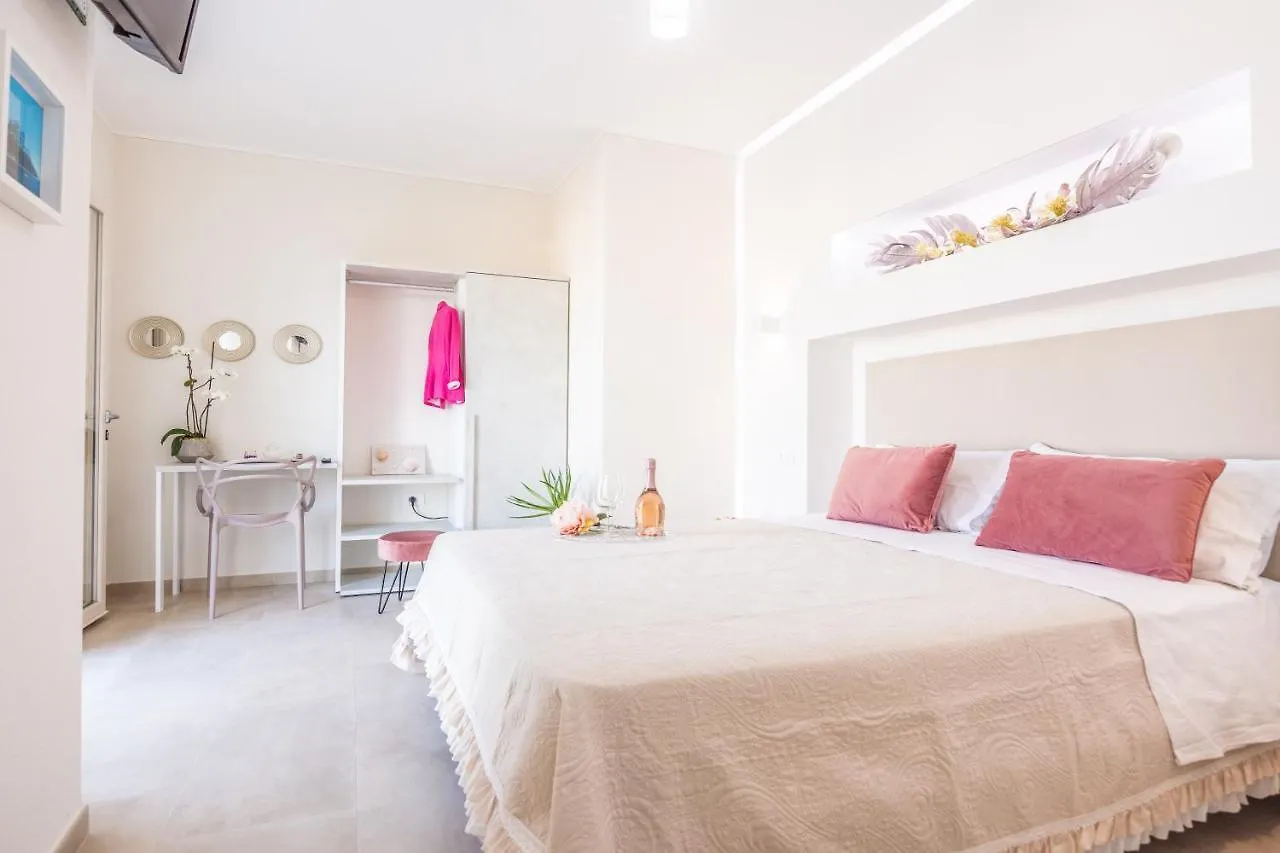 Hypnotic Guesthouse Budoni 0*,