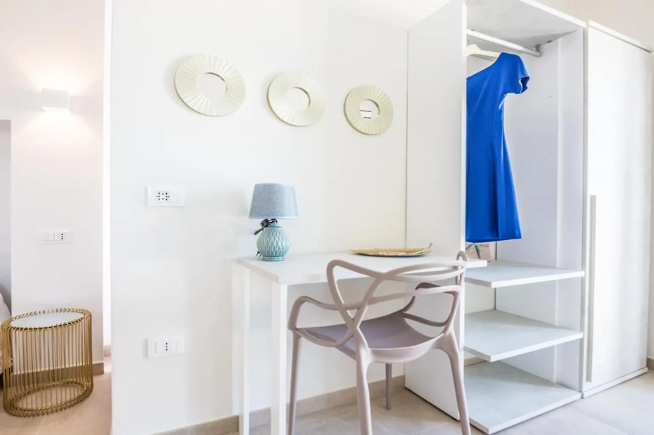 Hypnotic Guesthouse Budoni 0*,