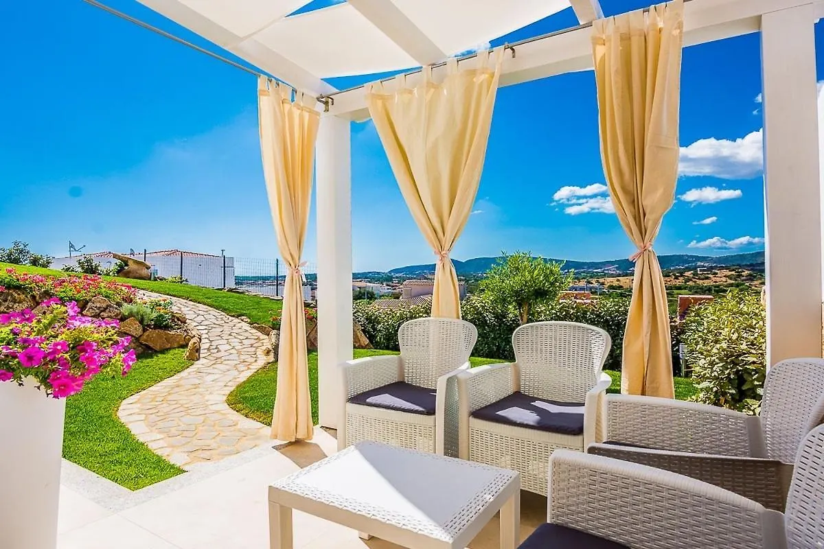 Hypnotic Guesthouse Budoni 0*,