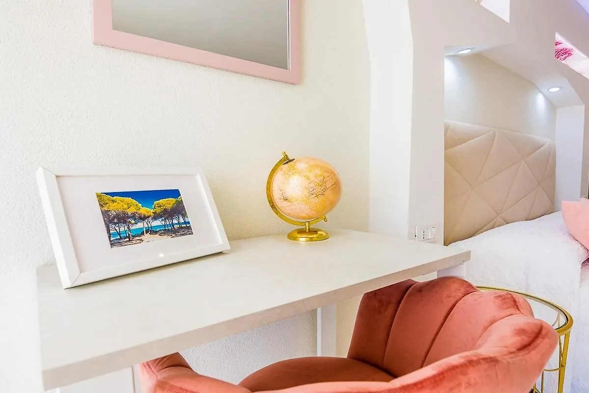 Hypnotic Guesthouse Budoni Italie